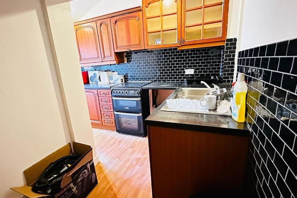 3 Bed House East London Home Exteriér fotografie